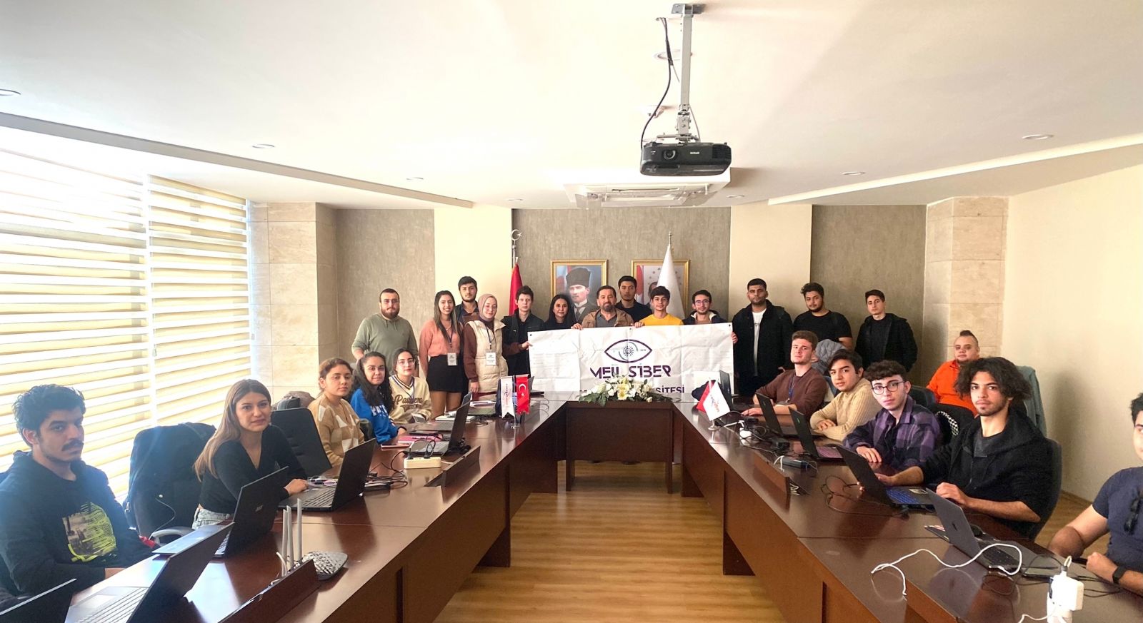  SİBER GÜVENLİK TOPLULUĞU EĞİTİMİ